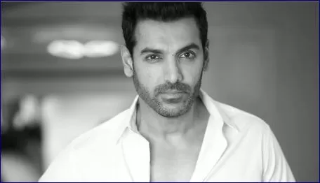 जॉन अब्राहम की जीवनी, मॉडलिंग और बॉलीवुड में सफलता (John Abraham Biography)